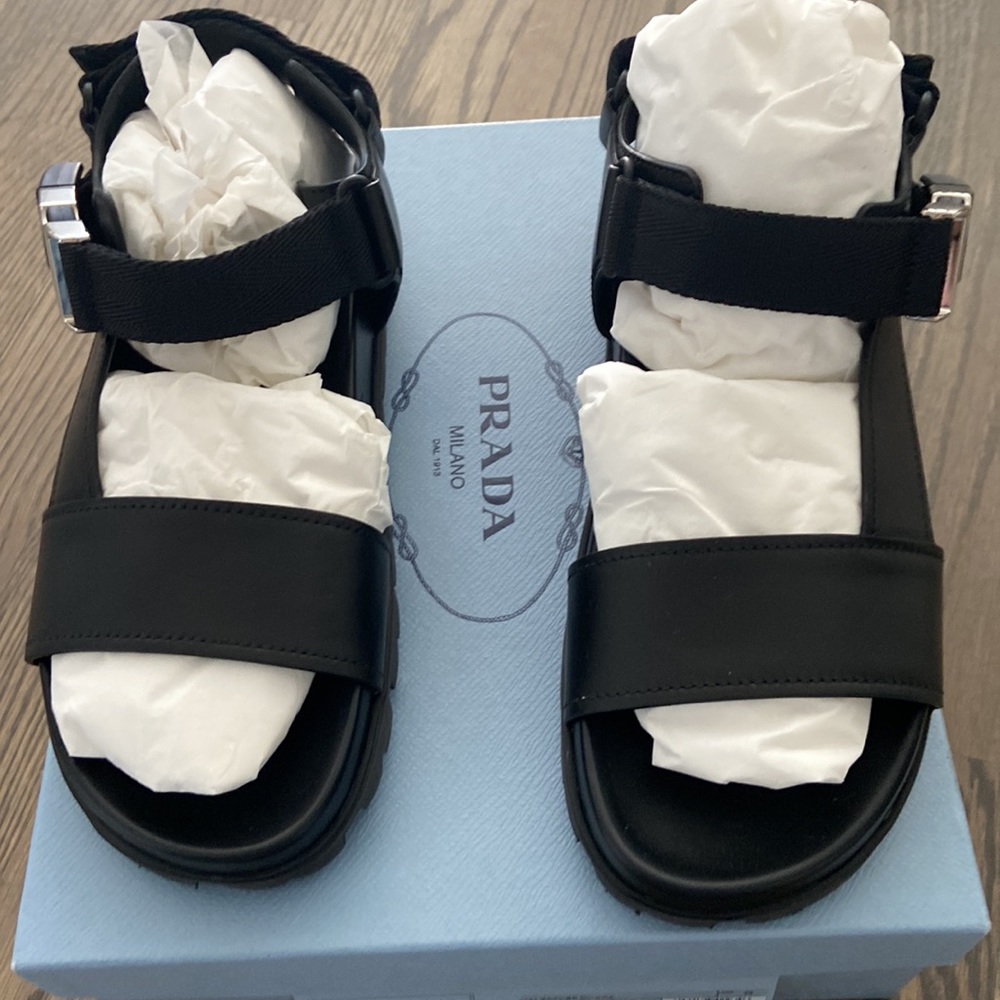 NIB Prada Vil Montana black leather sandals 39    Size 8.5/ 9 US - Picture 8 of 8